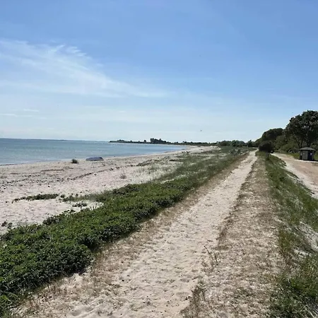 3 Person In Sydals-by Traum