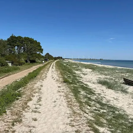 3 Person In Sydals-by Traum *