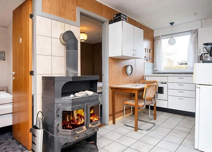 3 Person In Sydals-by Traum * Nedre Lysabild