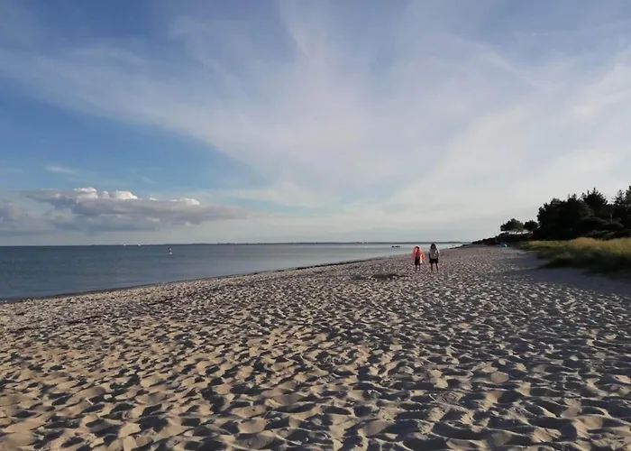 3 Person In Sydals-by Traum * Nedre Lysabild