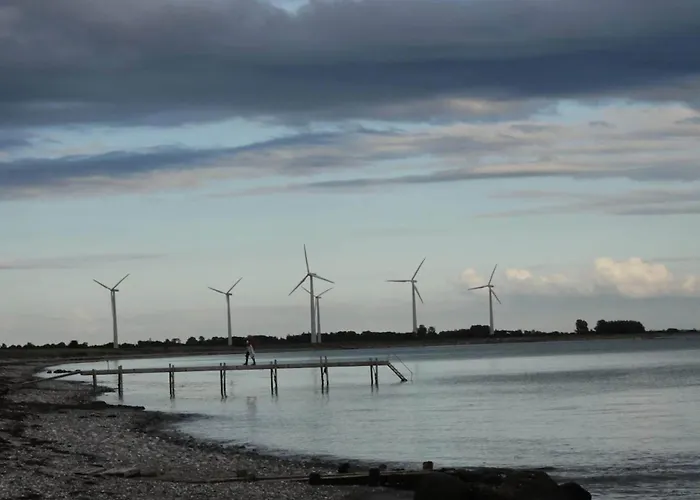 3 Person In Sydals-by Traum